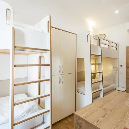 Pensión Zum Schrammel 4*