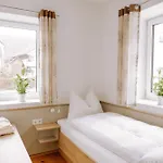 Zum Schrammel Гостевой дом 4*
